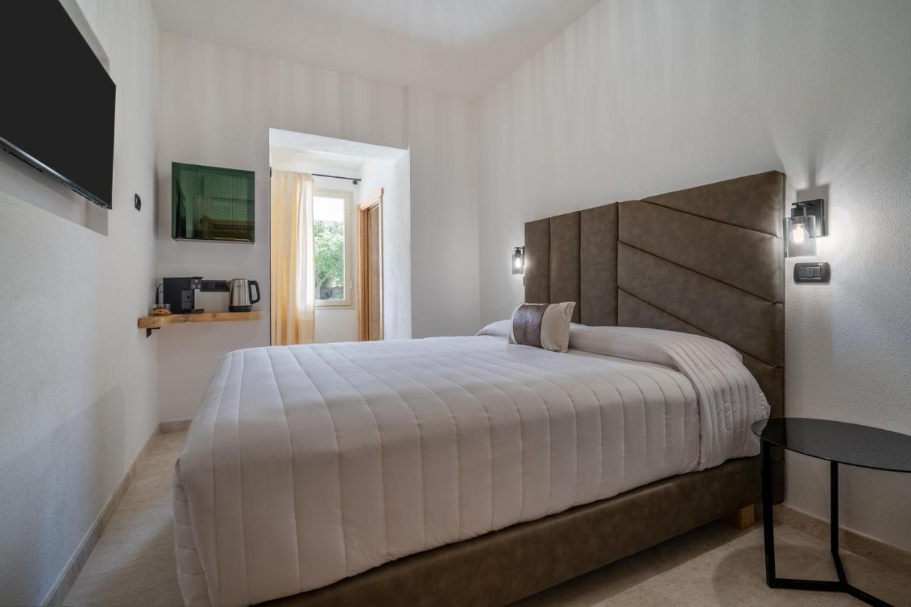 Paghe Eco Luxury Experience Hotel Budduso Bagian luar foto